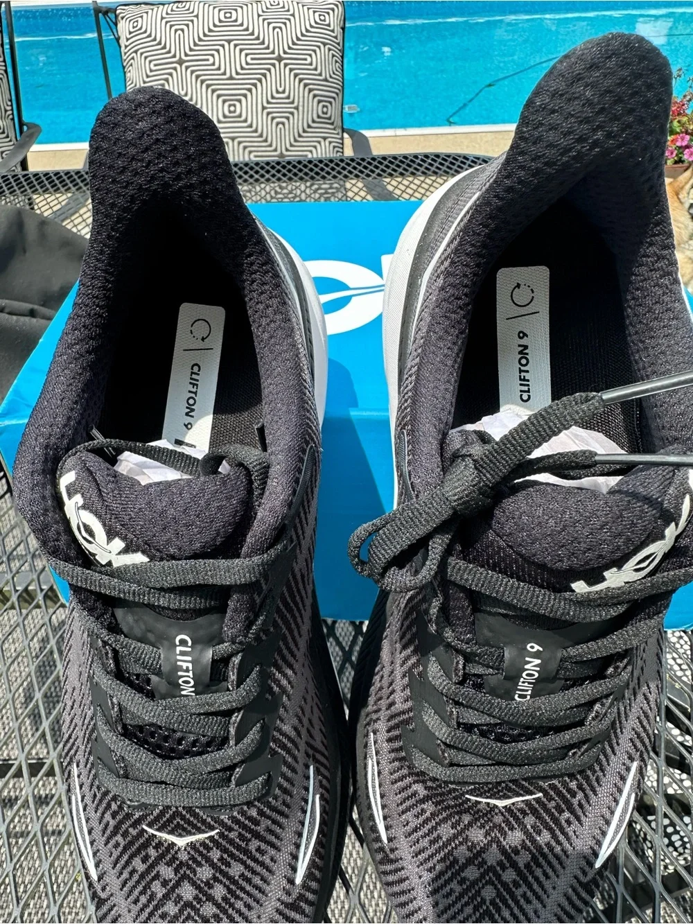 NEW Hoka Men Clifton 9 Sneaker Running Shoes Black/White, Size 9D